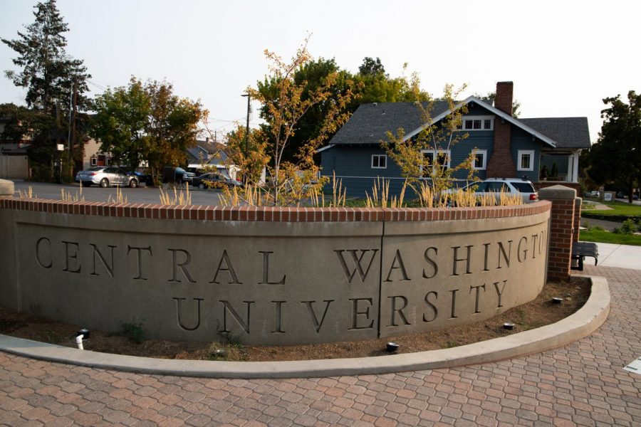 Faculty Senate calls for earlier vaccine access for university personnel