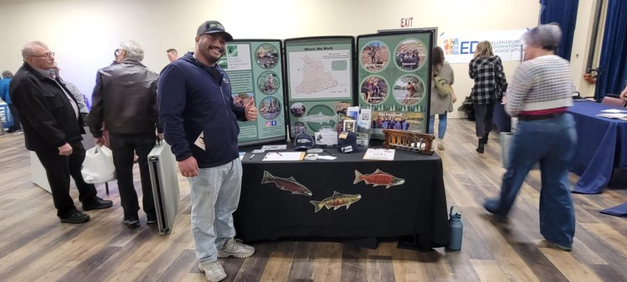 Aaron Balagot, Mid-Columbia Fisheries. 